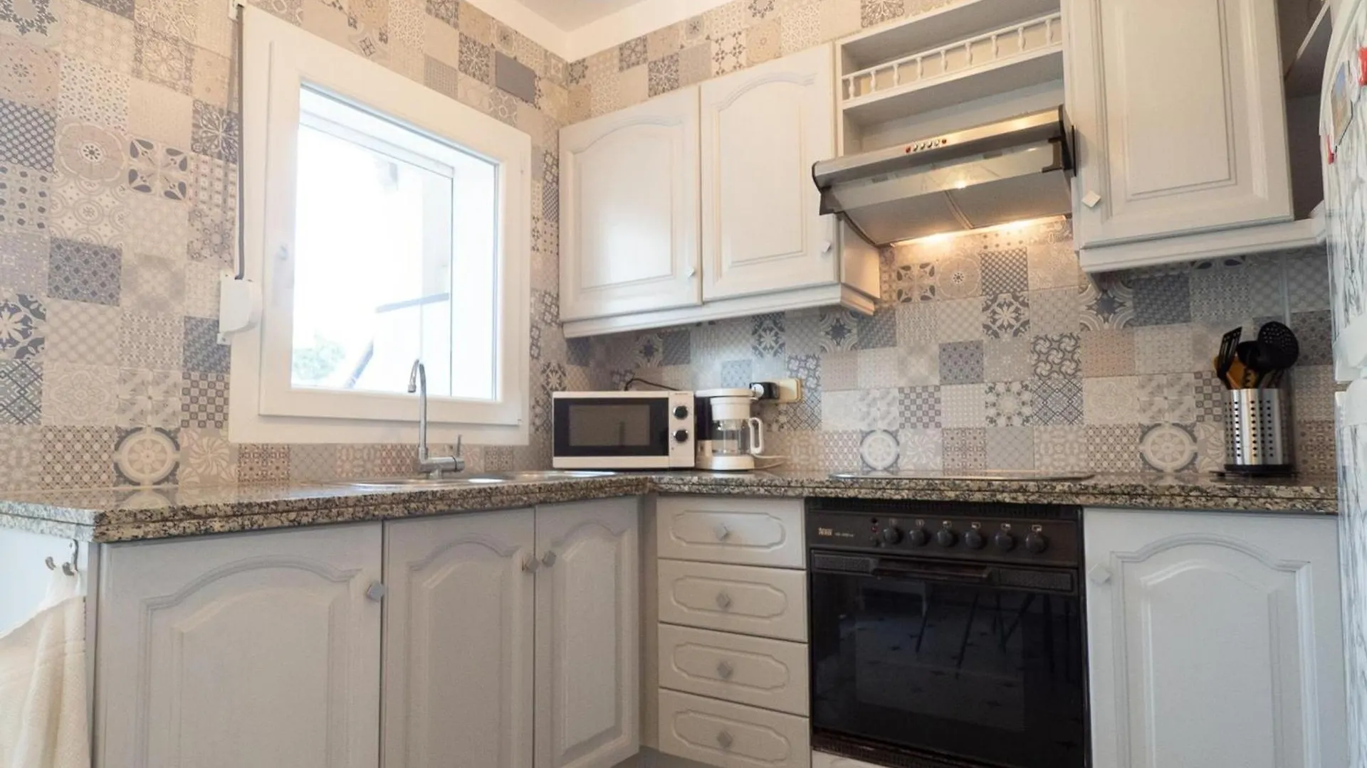 Apartamento L'Escala, 2 Dormitorios, 4 Personas - Es-325-9 Torroella de Montgrí