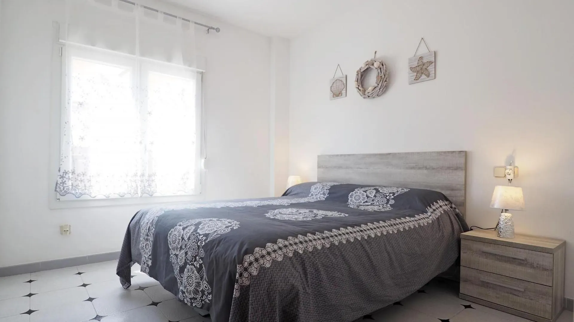 Apartamento L'Escala, 2 Dormitorios, 4 Personas - Es-325-9 Torroella de Montgrí España